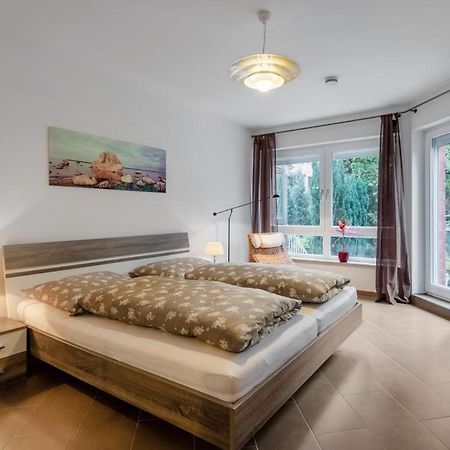 Modernes Apartment In Schoener Lage Дюссельдорф Экстерьер фото