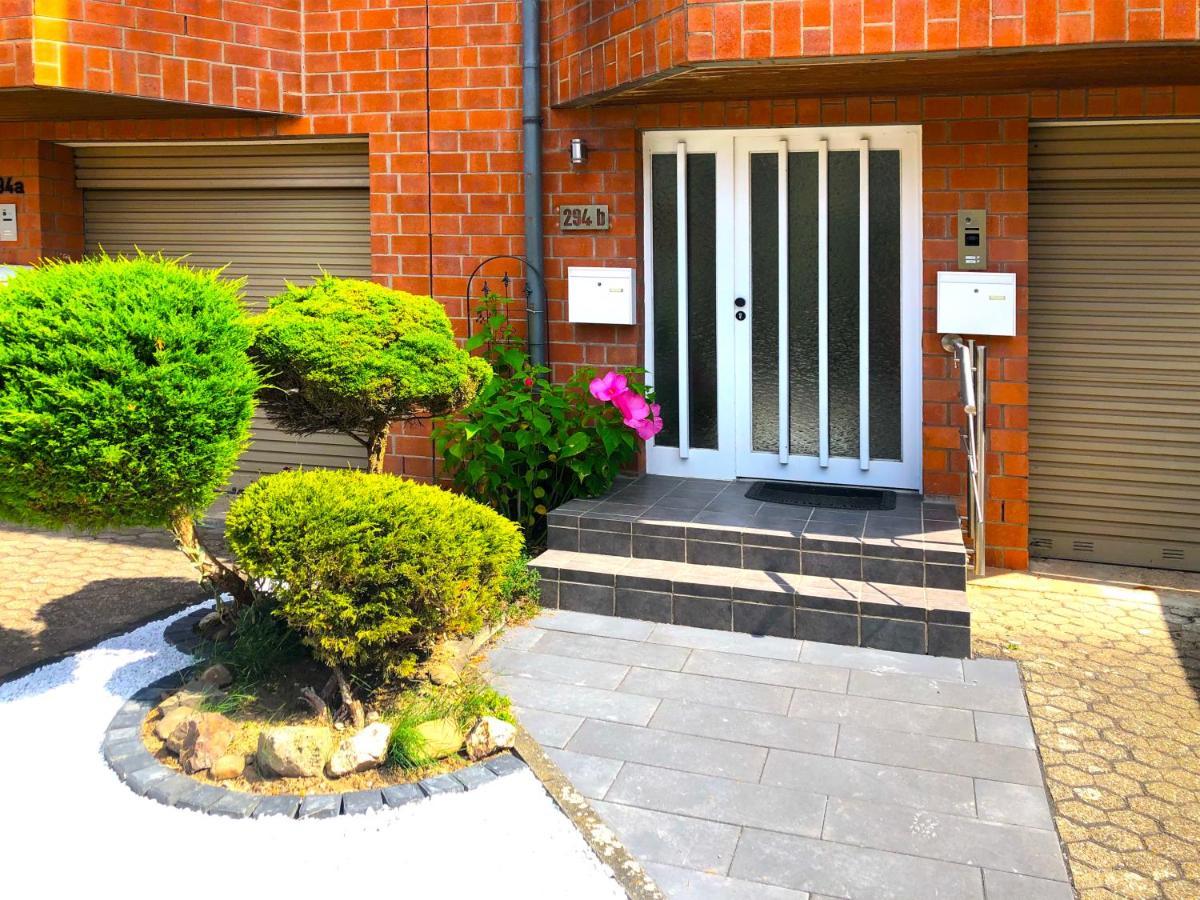 Modernes Apartment In Schoener Lage Дюссельдорф Экстерьер фото