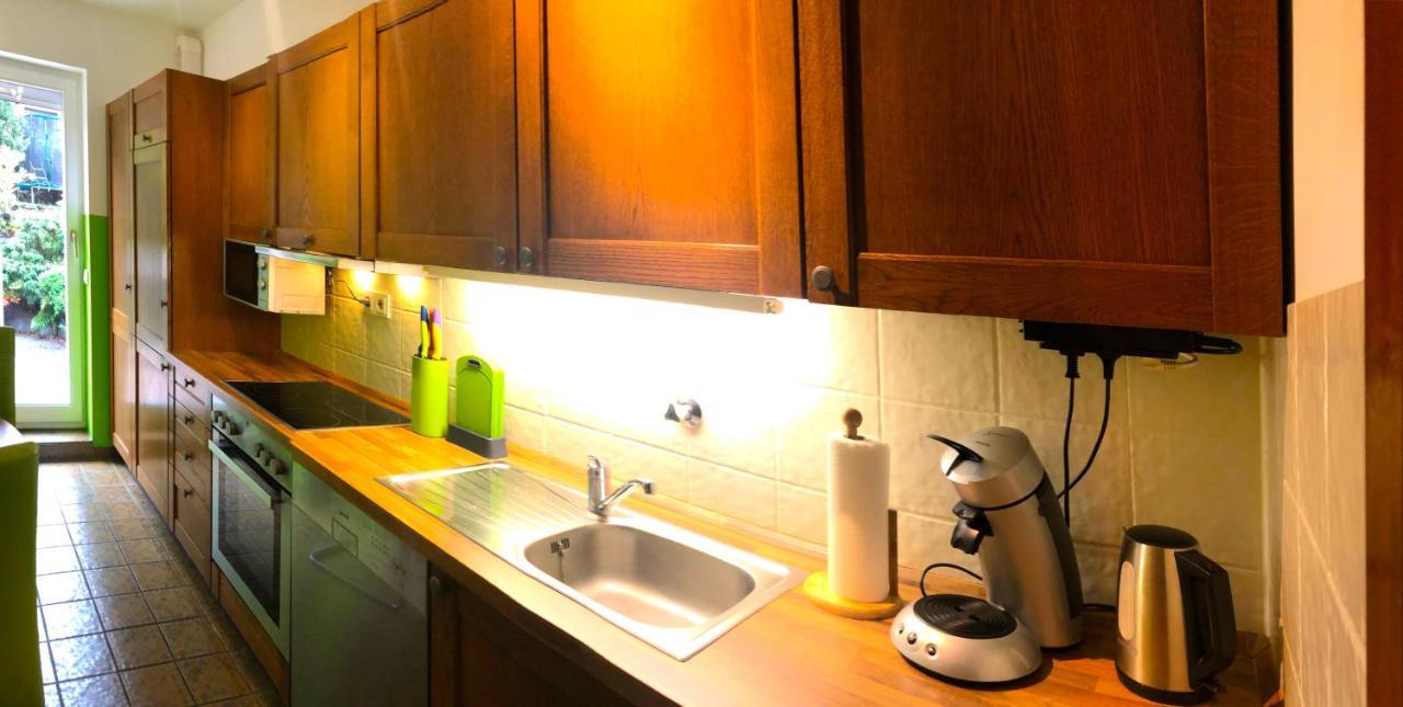 Modernes Apartment In Schoener Lage Дюссельдорф Экстерьер фото